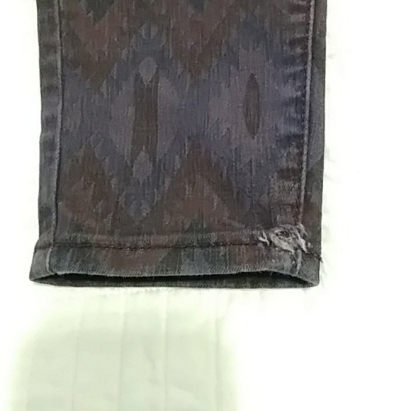 🔥FREE PEOPLE IKAT AZTEC JEANS - Picture 5 of 7